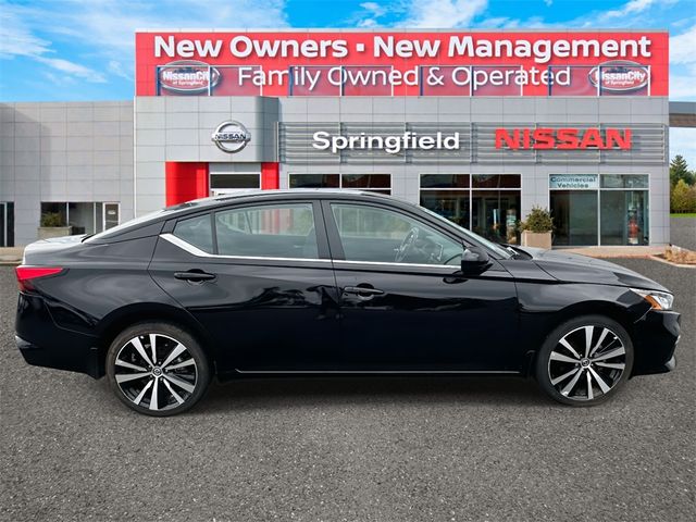 2022 Nissan Altima 2.5 SR
