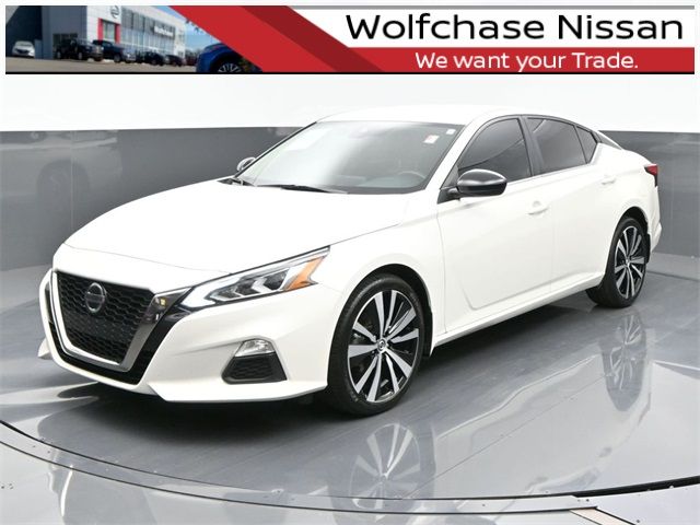 2022 Nissan Altima 2.5 SR