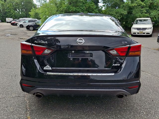 2022 Nissan Altima 2.5 SR
