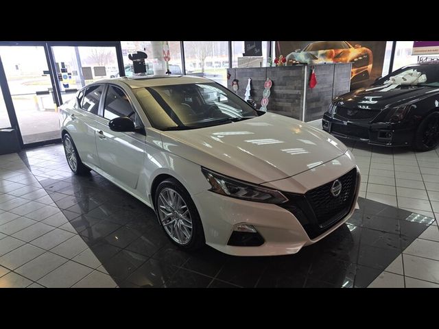 2022 Nissan Altima 2.5 SR