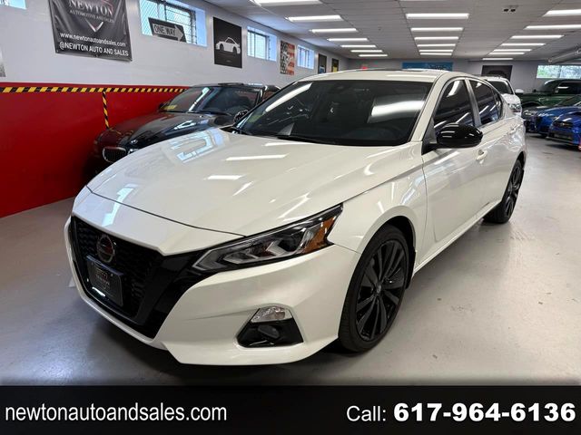 2022 Nissan Altima 2.5 SR