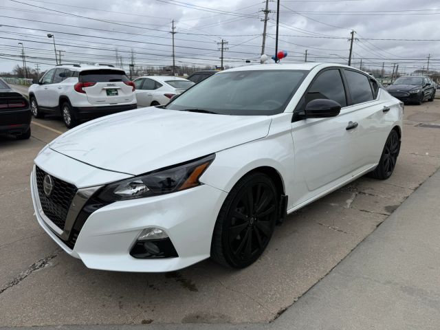 2022 Nissan Altima 2.5 SR