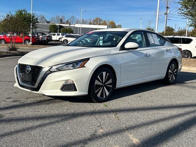 2022 Nissan Altima 2.5 SV