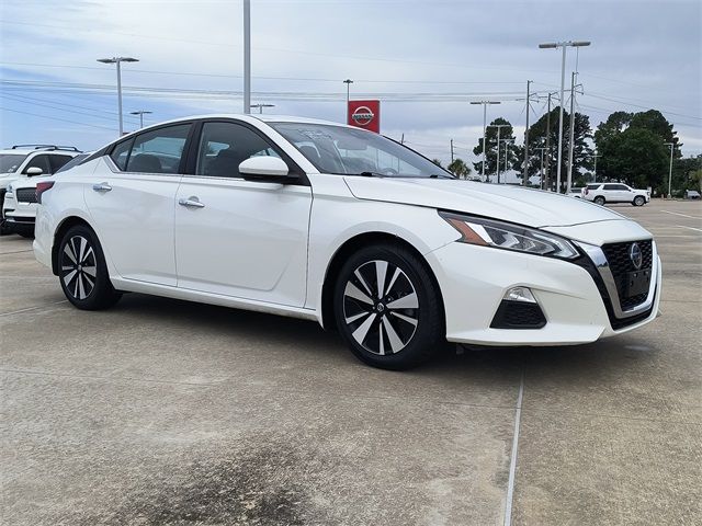 2022 Nissan Altima 2.5 SV