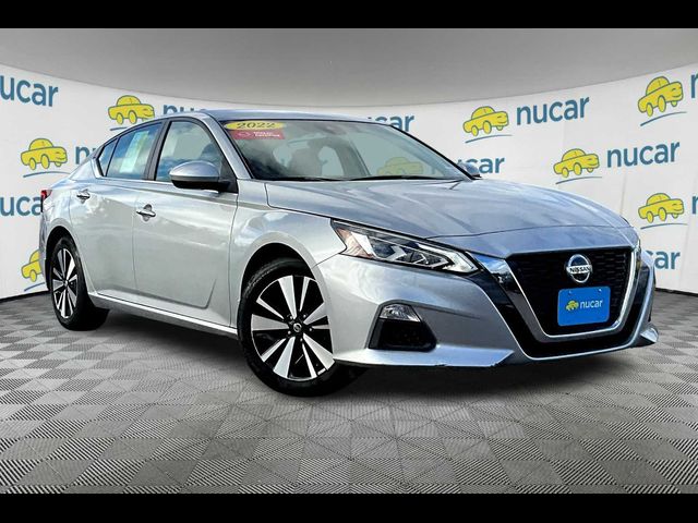 2022 Nissan Altima 2.5 SV