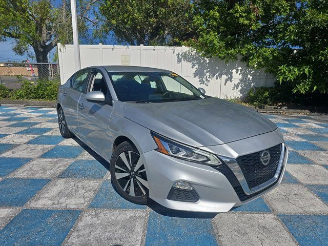 2022 Nissan Altima 2.5 SV