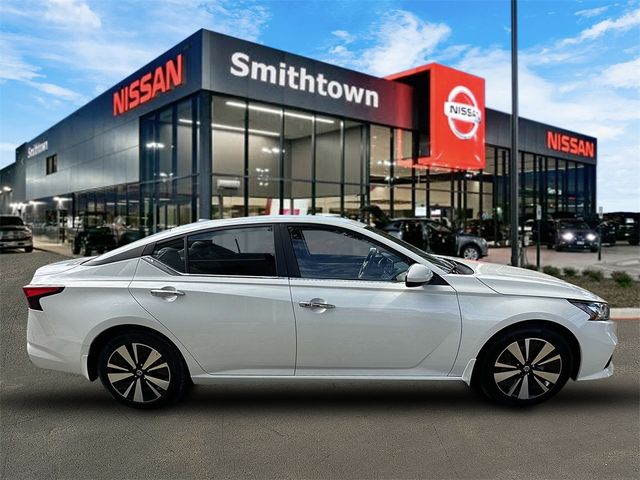 2022 Nissan Altima 2.5 SV