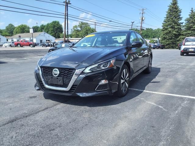 2022 Nissan Altima 2.5 SV