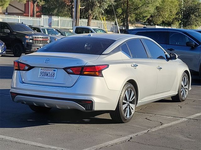 2022 Nissan Altima 2.5 SV