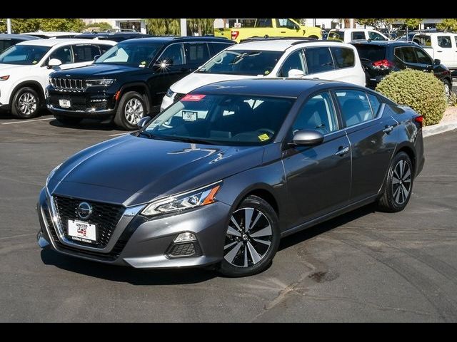 2022 Nissan Altima 2.5 SV