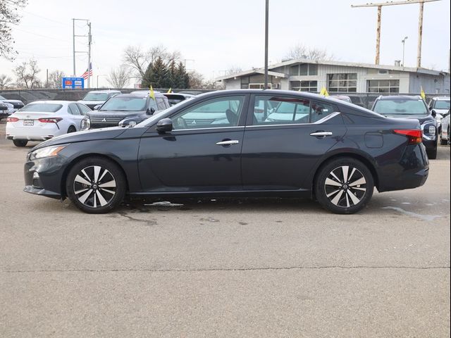 2022 Nissan Altima 2.5 SV