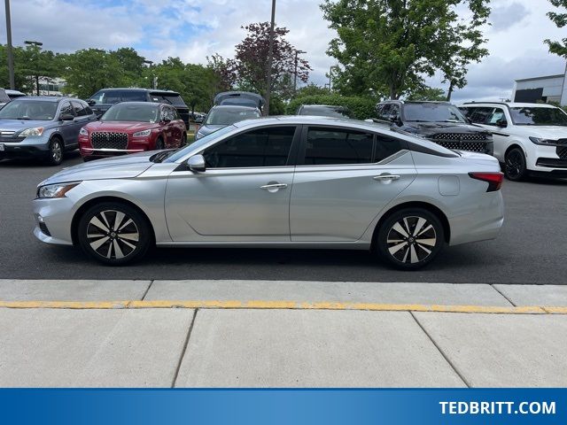 2022 Nissan Altima 2.5 SV