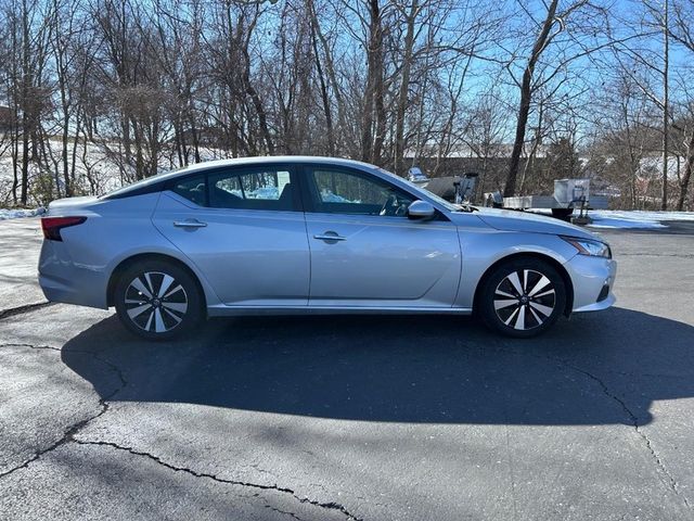 2022 Nissan Altima 2.5 SV