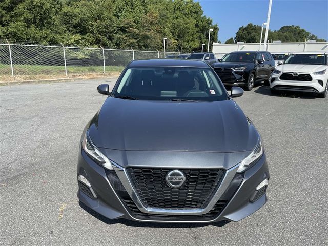 2022 Nissan Altima 2.5 SV