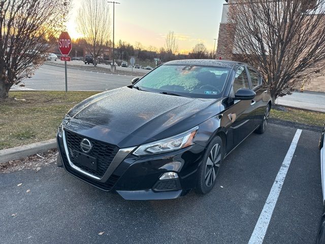 2022 Nissan Altima 2.5 SV