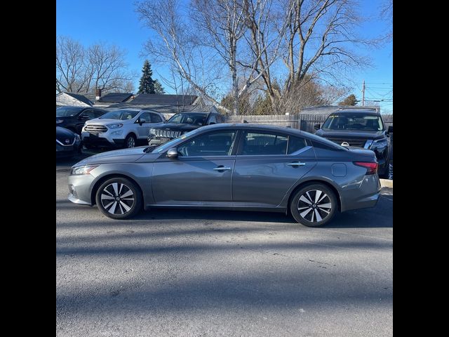 2022 Nissan Altima 2.5 SV