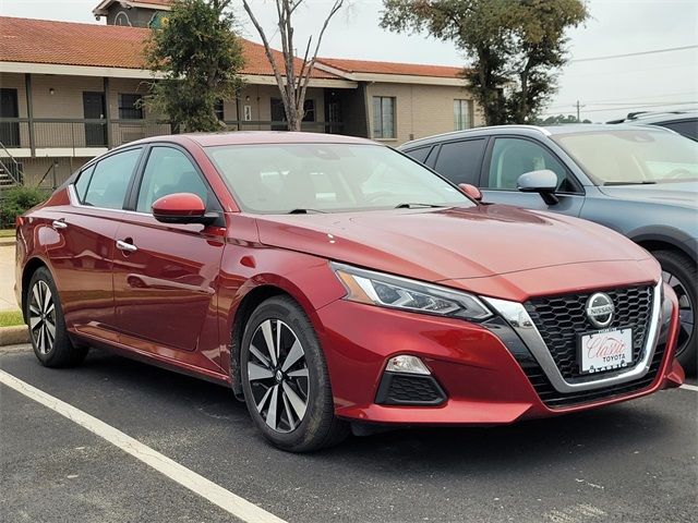 2022 Nissan Altima 2.5 SV