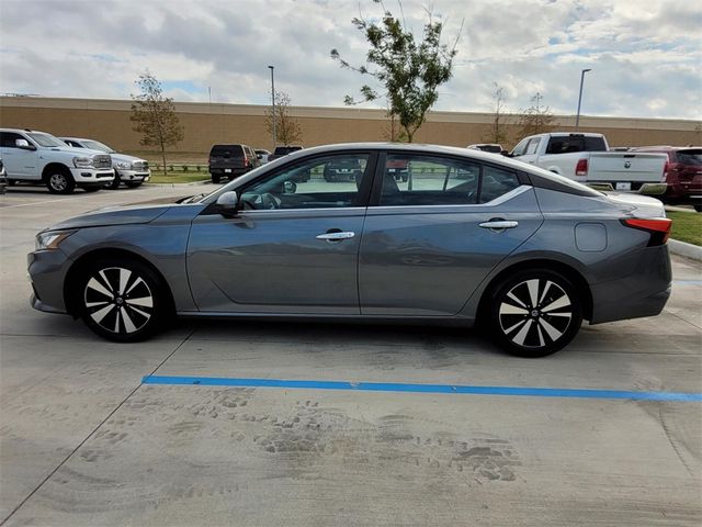 2022 Nissan Altima 2.5 SV