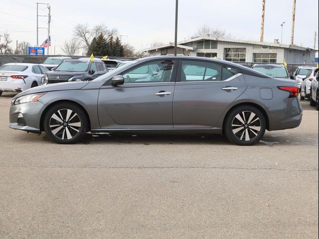 2022 Nissan Altima 2.5 SV