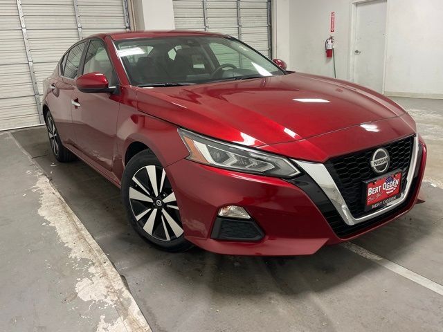 2022 Nissan Altima 2.5 SV