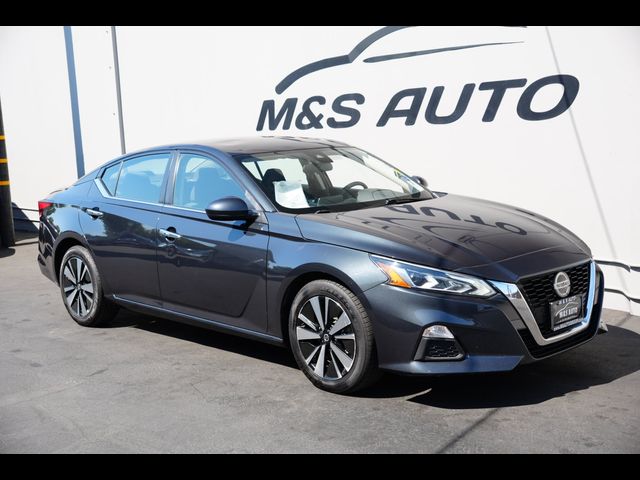 2022 Nissan Altima 2.5 SV