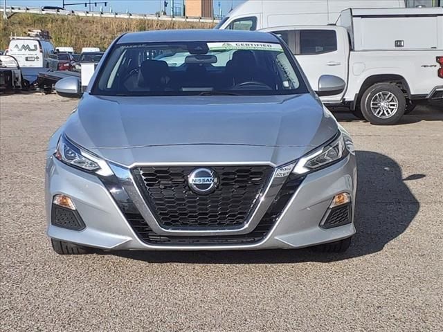 2022 Nissan Altima 2.5 SV