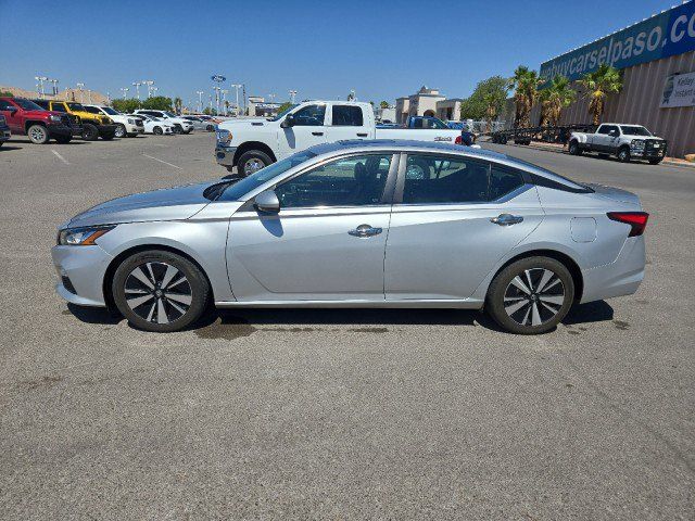 2022 Nissan Altima 2.5 SV