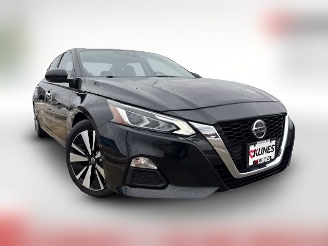 2022 Nissan Altima 2.5 SV