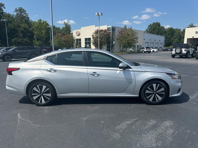 2022 Nissan Altima 2.5 SV