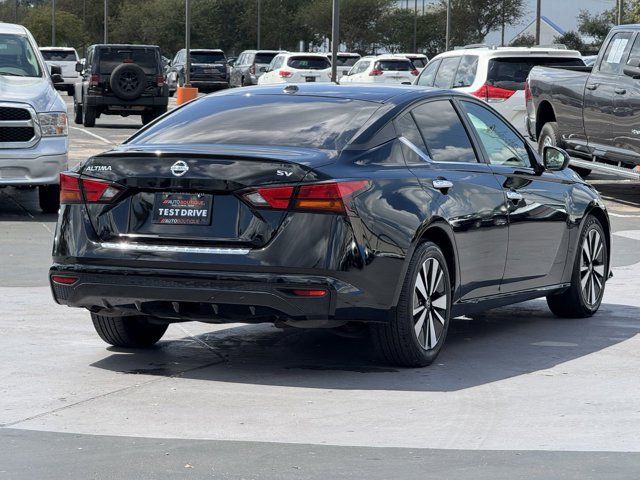 2022 Nissan Altima 2.5 SV