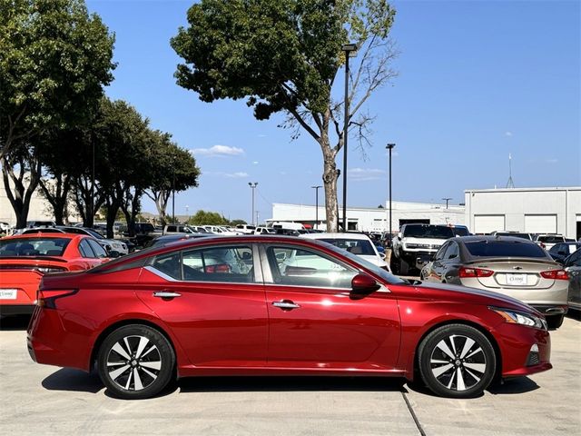 2022 Nissan Altima 2.5 SV