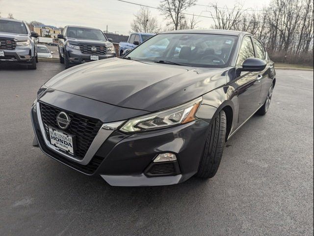 2022 Nissan Altima 2.5 SV