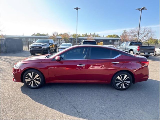 2022 Nissan Altima 2.5 SV