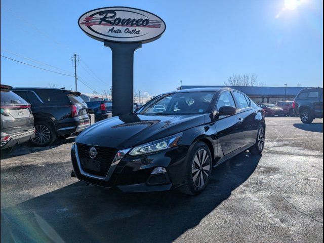 2022 Nissan Altima 2.5 SV