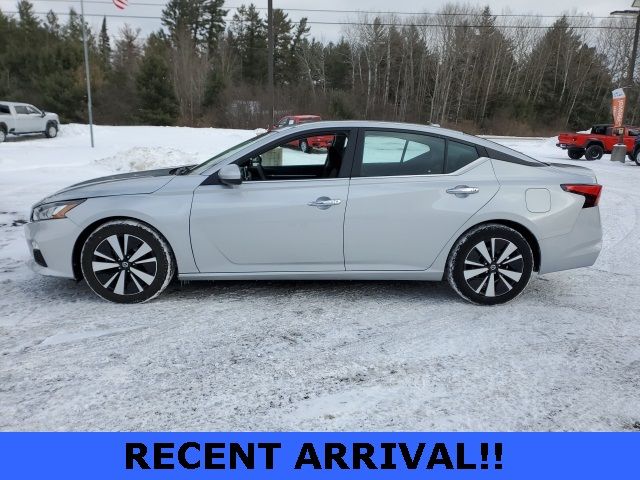 2022 Nissan Altima 2.5 SV