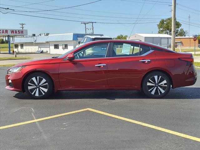 2022 Nissan Altima 2.5 SV