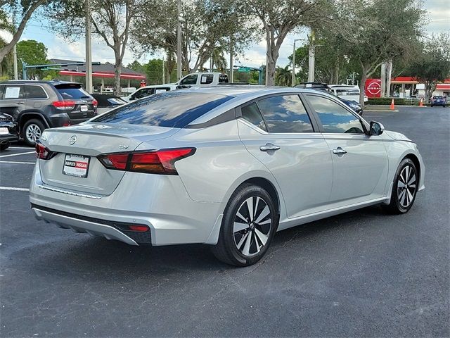 2022 Nissan Altima 2.5 SV