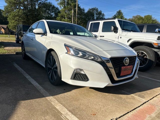 2022 Nissan Altima 2.5 SV