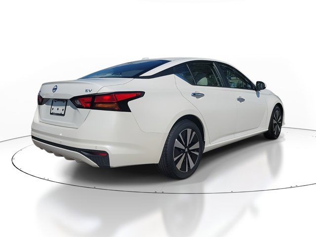 2022 Nissan Altima 2.5 SV