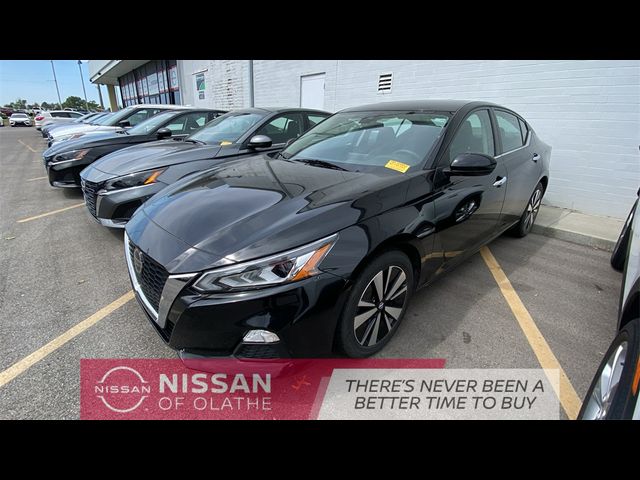 2022 Nissan Altima 2.5 SV