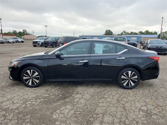 2022 Nissan Altima 2.5 SV