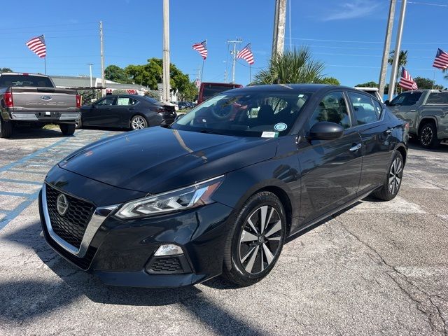 2022 Nissan Altima 2.5 SV