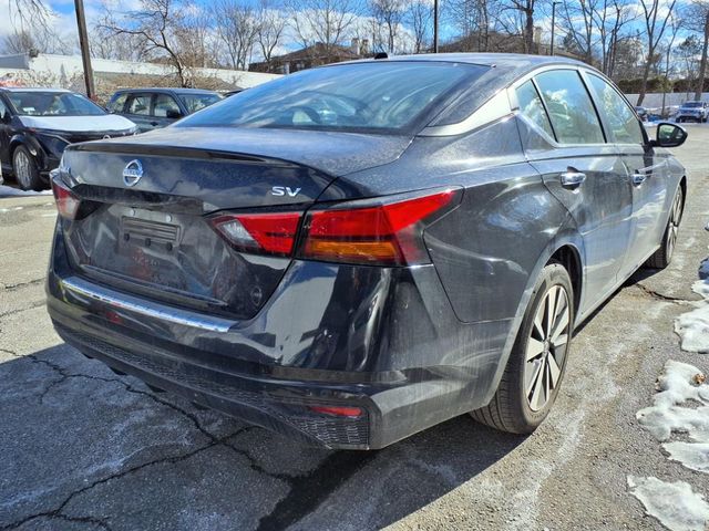 2022 Nissan Altima 2.5 SV