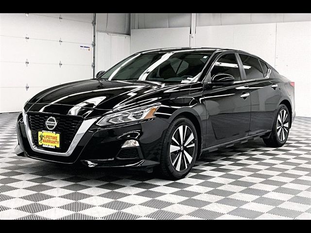 2022 Nissan Altima 2.5 SV