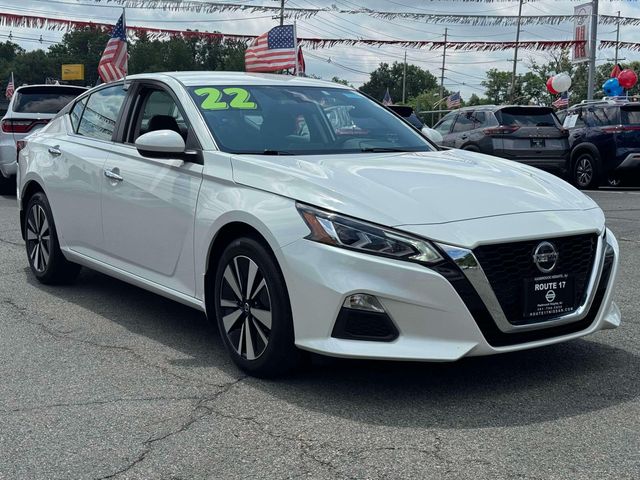 2022 Nissan Altima 2.5 SV