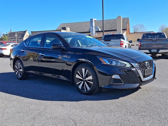 2022 Nissan Altima 2.5 SV