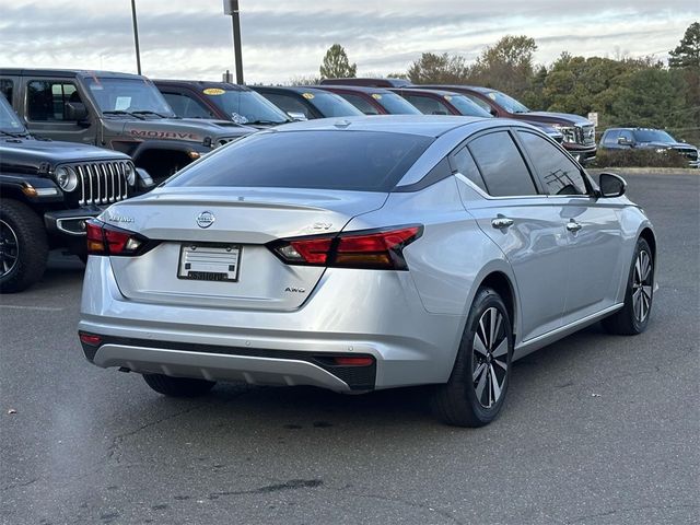 2022 Nissan Altima 2.5 SV