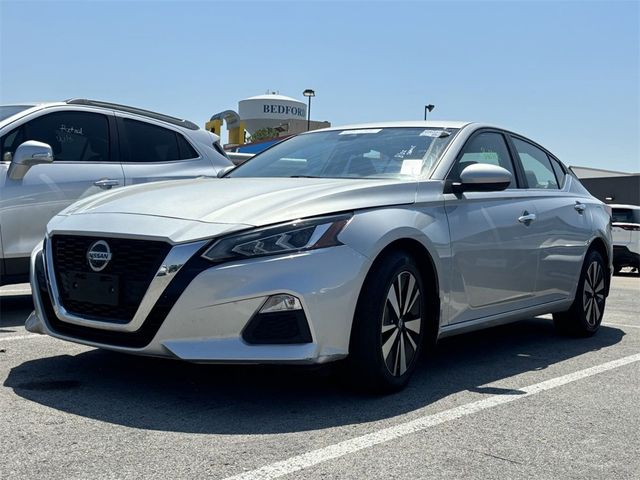 2022 Nissan Altima 2.5 SV