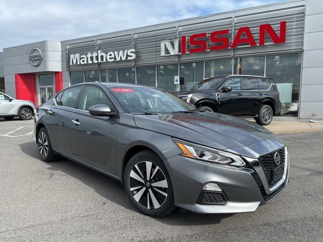 2022 Nissan Altima 2.5 SV
