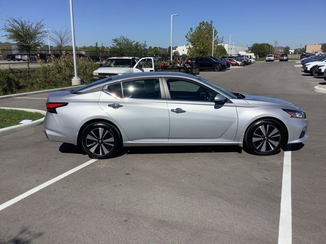 2022 Nissan Altima 2.5 SV